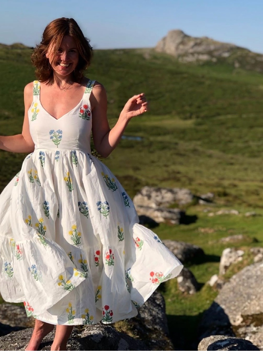 Daydress UK Maeve White Floral Tiered Dress Blockprint No Size - Picture 3 of 9
